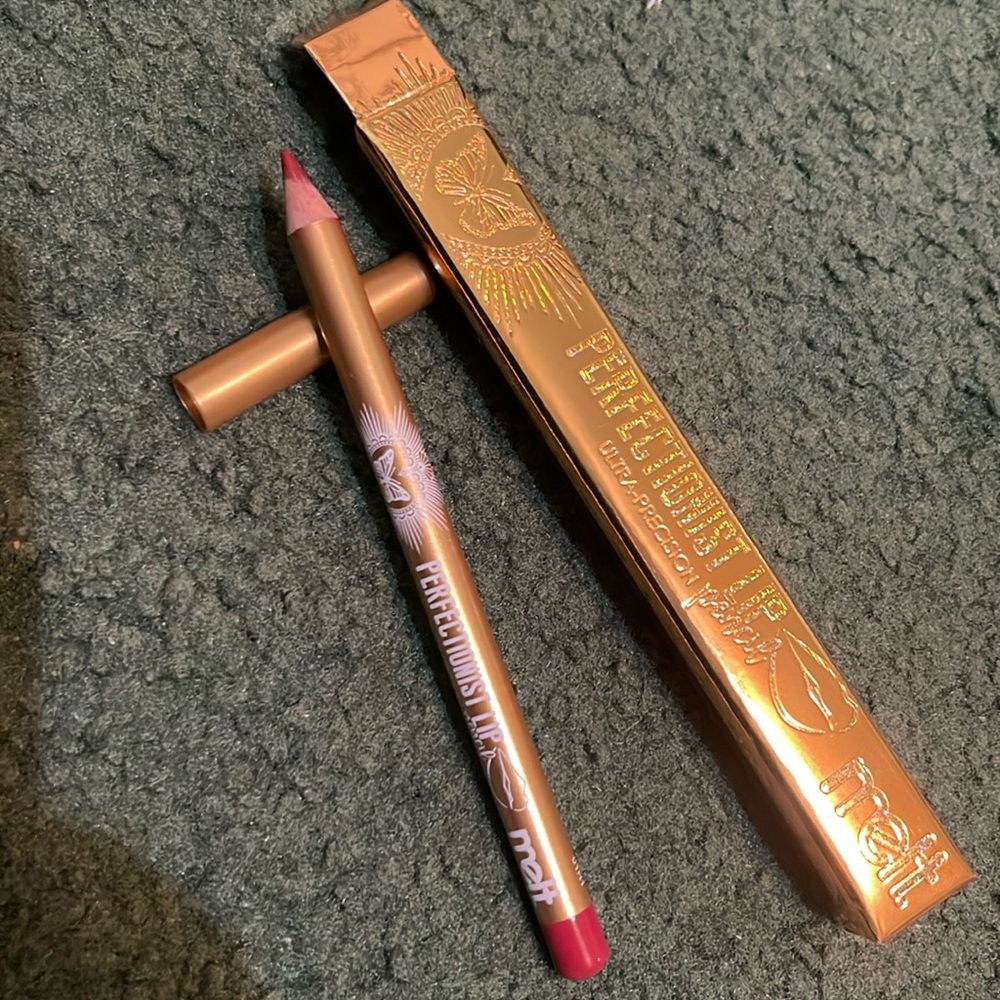 Melt Cosmetics perfectionist lip pencil